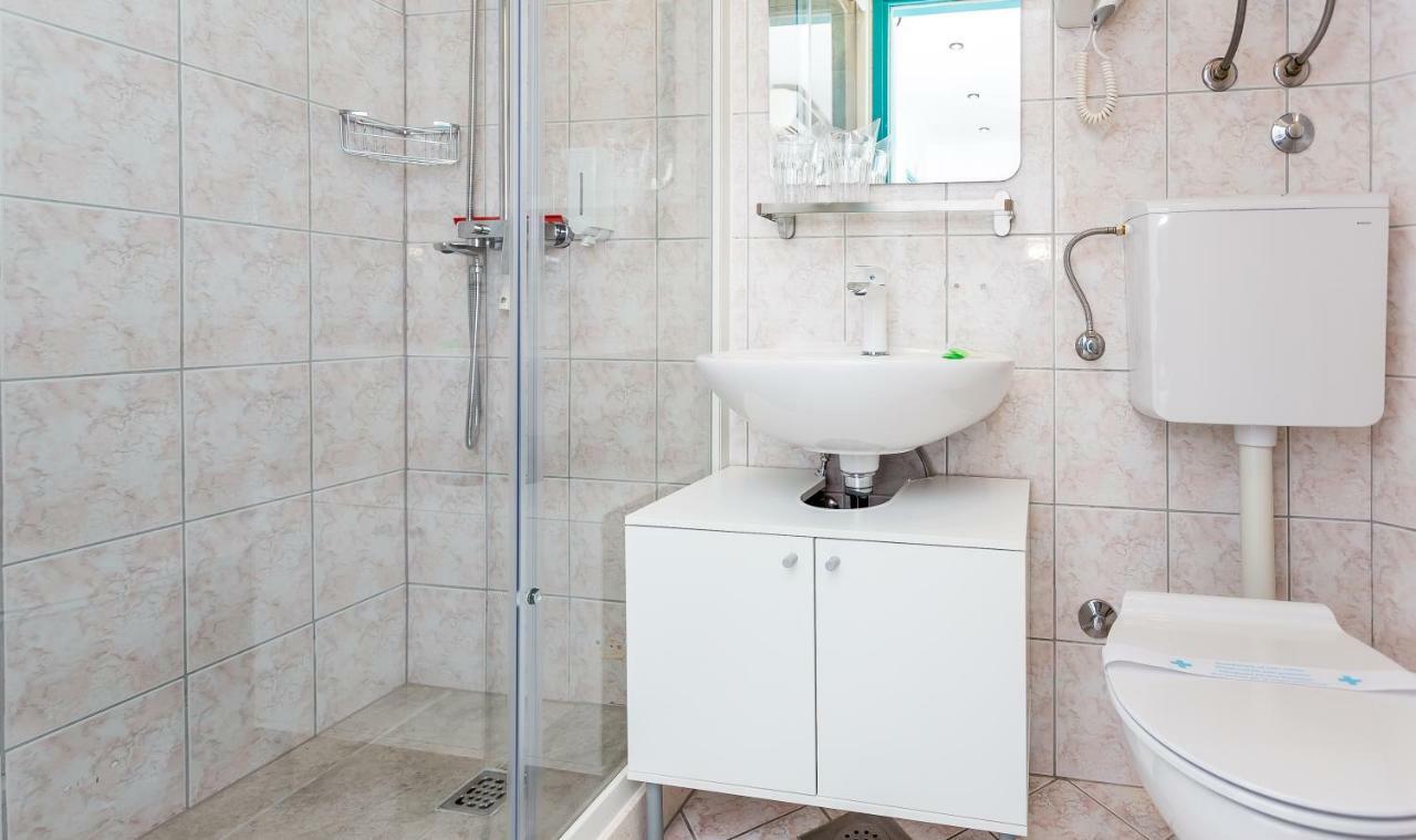 Mima'S Rooms Omis Ngoại thất bức ảnh